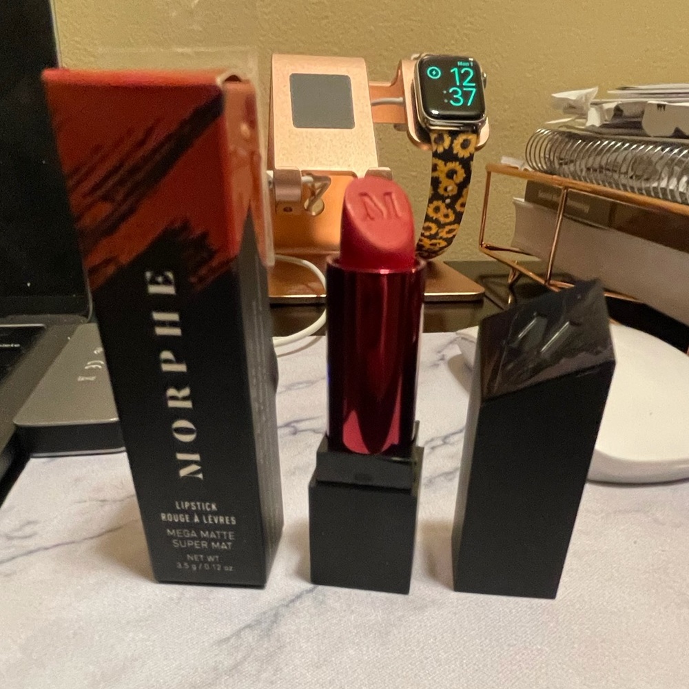 NEW IN BOX Morphe Mega Matte Lipstick in “Lover”